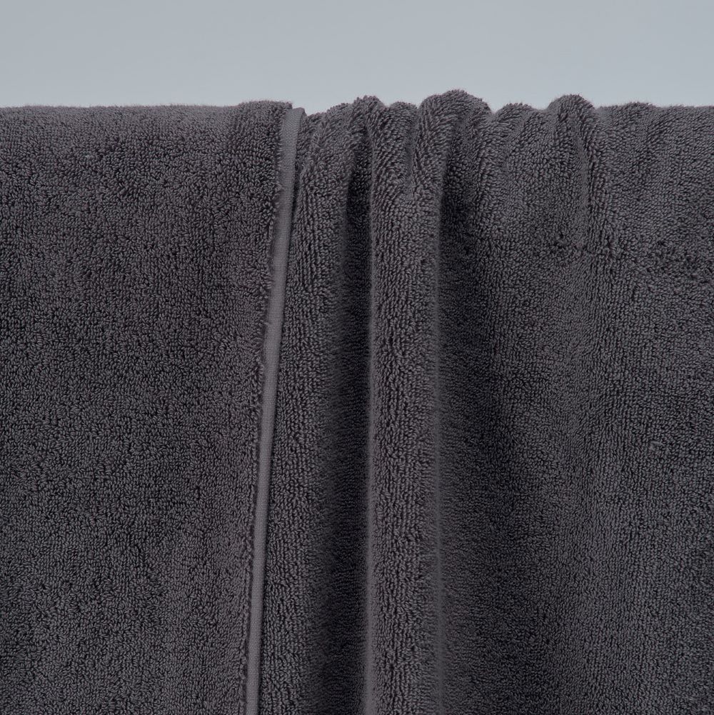 towel close up_dark grey