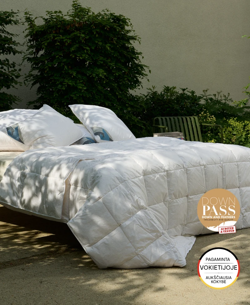 lt-down-comforter-made-in-germany