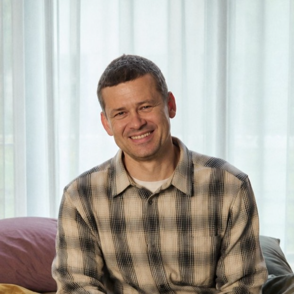Tomas