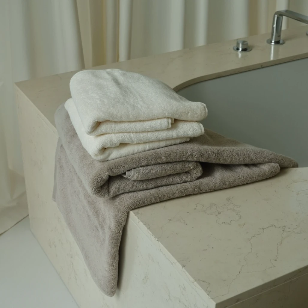 Storas organiškos medvilnės rankšluostis - Taupe